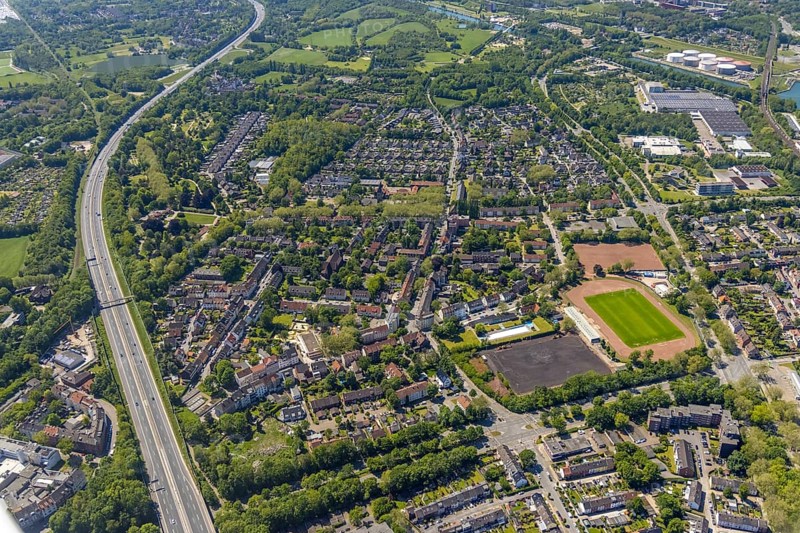 Aerial view, Perspective local supply centre Heßler, Fersenbruch, retail centre, Horst, Gelsenkirchen, Ruhr area, North Rhine-Westphalia, Germany, DE, Europe, birds-eyes view, aerial view, aerial photography, aerial photography, overview, overview, bird's eye view, retail centres of the city of Gelsenkirchen, shopping street, district