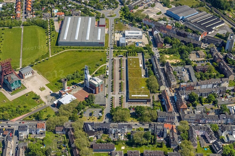 Aerial view, Bismarck shopping centre, Bismarckstraße Nord/Consol, retail centre, Gelsenkirchen-Bulmke-Hüllen, Gelsenkirchen, Ruhr area, North Rhine-Westphalia, Germany, DE, Europe, birds-eyes view, aerial view, aerial photography, aerial photography, overview, overview, bird's eye view, retail centres of the city of Gelsenkirchen, shopping street, district