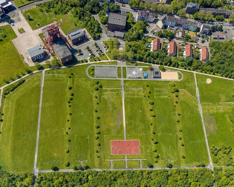 Aerial view, Consol-Park leisure facility, Bismarck, Gelsenkirchen, Ruhr area, North Rhine-Westphalia, Germany, DE, Europe, shapes and colours, leisure area, leisure park, site of the former Consolidation 3/4/9 colliery, aerial view, aerial photography, aerial photography, trend sports facility Consol, overview, bird's-eye view, overview