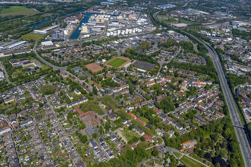 Aerial view, Perspective local supply centre Heßler, Fersenbruch, retail centre, Horst, Gelsenkirchen, Ruhr area, North Rhine-Westphalia, Germany, DE, Europe, birds-eyes view, aerial view, aerial photography, aerial photography, overview, overview, bird's eye view, retail centres of the city of Gelsenkirchen, shopping street, district