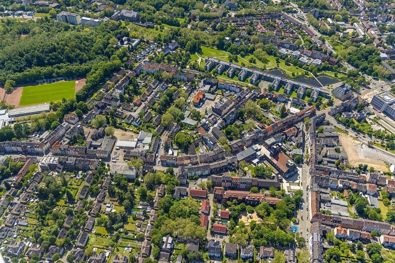 Aerial view, supplementary location retail centre, Bochumer Straße, Wissenschaftspark Gelsenkirchen GmbH, Ückendorf, Gelsenkirchen, Ruhr area, North Rhine-Westphalia, Germany, DE, Europe, birds-eyes view, aerial view, aerial photography, aerial photography, overview, overview, bird's eye view, retail centre, retail centres of the city of Gelsenkirchen, shopping street, district