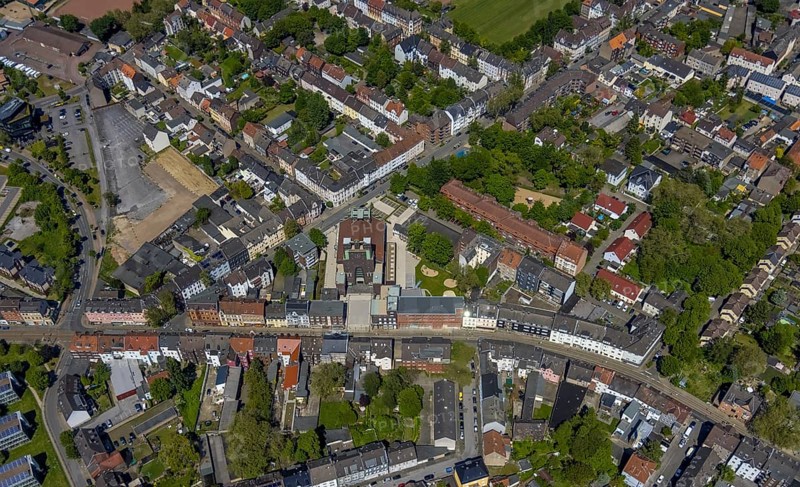 Aerial view, supplementary location retail centre, Bochumer Straße, Wissenschaftspark Gelsenkirchen GmbH, Ückendorf, Gelsenkirchen, Ruhr area, North Rhine-Westphalia, Germany, DE, Europe, birds-eyes view, aerial view, aerial photography, aerial photography, overview, overview, bird's eye view, retail centre, retail centres of the city of Gelsenkirchen, shopping street, district