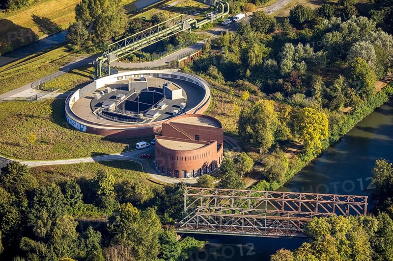 Aerial view, New pumping station building of the Emschergenossenschaft near the Sutumer Brücken on the lock island between the Rhine-Herne Canal and the river Emscher in the district of Schalke-Nord in Gelsenkirchen, Ruhr area, North Rhine-Westphalia, Germany, sewage pumping station, DE, Emschergenossenschaft, Emscher island, Europe, Gelsenkirchen, aerial view, aerial photography, aerial photography, overview, bird's-eye view, overview