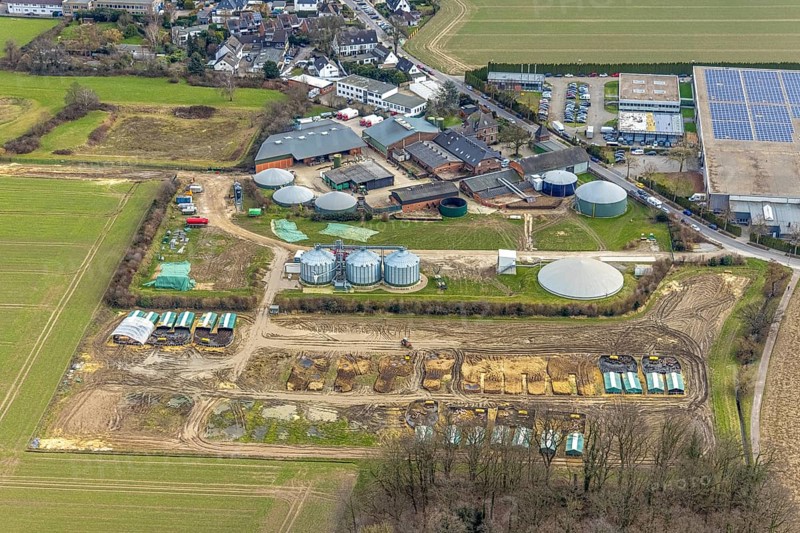 Aerial photograph, Im Brahm Recycling waste disposal company, Kettwig, Essen, Ruhr area, North Rhine-Westphalia, Germany, DE, waste disposal company, Europe, Landsberger Straße, aerial photograph, aerial photography, aerial photography, overview, bird's-eye view, overview