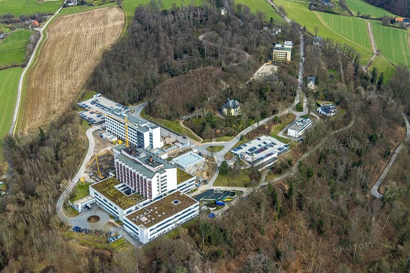 Aerial view, Ruhrlandklinik with construction site, Essen-Heidhausen, Essen, Ruhr area, North Rhine-Westphalia, Germany, construction work, construction area, construction site, building plots, construction project, construction site, DE, Europe, specialist clinic, healthcare, hospital, clinic, clinic centre, hospital, aerial view, aerial photography, aerial photography, medical facility, medical aid, new building, emergency service, Tüschener Weg, overview, bird's eye view, birds-eyes view, overview, medical care