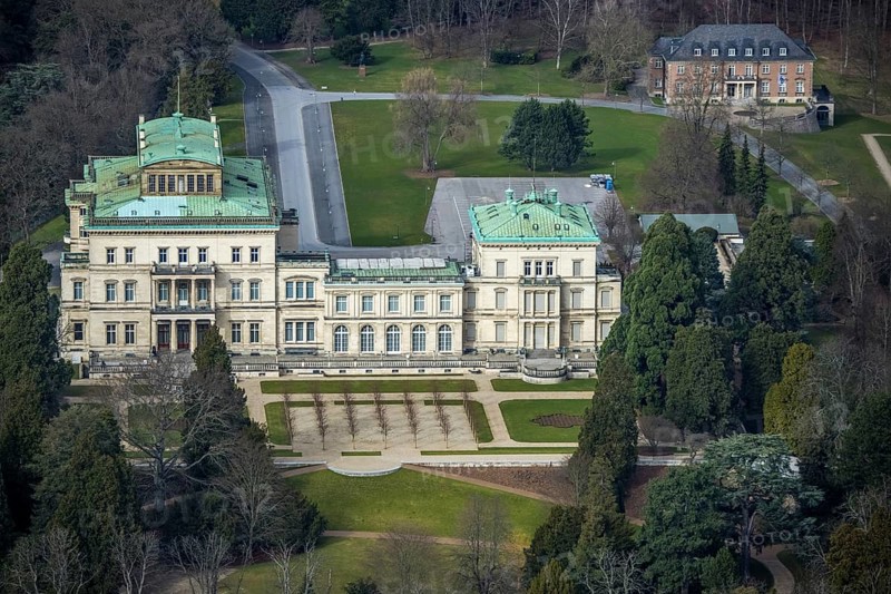 Aerial photograph, Villa Hügel, former residence and representative house of the Krupp industrial family, Essen-Bredeney, Essen, Ruhr area, North Rhine-Westphalia, Germany, DE, Europe, Hügelpark, Kruppwald, art gallery, aerial photograph, aerial photography, aerial photography, park, overview, bird's-eye view, birds-eyes view, overview