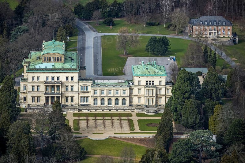 Aerial photograph, Villa Hügel, former residence and representative house of the Krupp industrial family, Essen-Bredeney, Essen, Ruhr area, North Rhine-Westphalia, Germany, DE, Europe, Hügelpark, Kruppwald, art gallery, aerial photograph, aerial photography, aerial photography, park, overview, bird's-eye view, birds-eyes view, overview