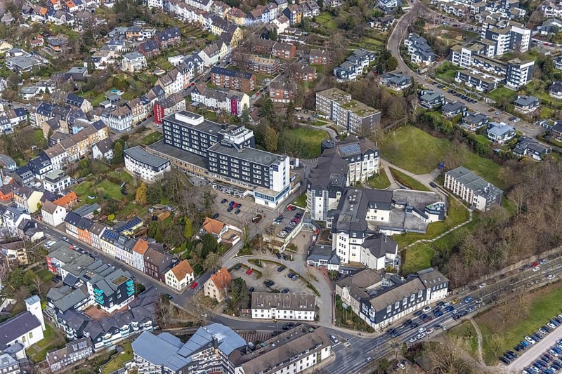 Aerial view, Kliniken Essen Mitte - Evangelisches Krankenhaus Essen-Werden, St. Josef Krankenhaus Essen-Werden, Werden, Essen, Ruhr area, North Rhine-Westphalia, Germany, DE, Europe, healthcare, hospital, clinic, clinic centre, hospital, aerial view, aerial photography, aerial photography, medical facility, medical aid, emergency service, Pattbergstraße, Probsteistraße, overview, bird's-eye view, bird's-eye view, overview, medical care
