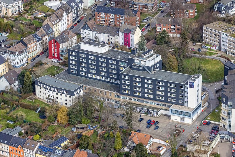 Aerial view, Kliniken Essen Mitte - Evangelisches Krankenhaus Essen, Werden, Essen, Ruhr area, North Rhine-Westphalia, Germany, DE, Europe, healthcare, hospital, clinic, clinic centre, hospital, aerial view, aerial photography, aerial photography, medical facility, medical assistance, emergency service, overview, bird's-eye view, overview, medical care