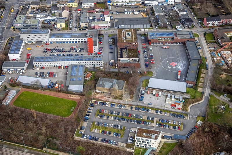 Aerial photo, fire brigade Essen, eastern district, Essen, Ruhr area, North Rhine-Westphalia, Germany, fire fighter, fire protection, fire watch, DE, iron hand, Europe, fire engine, fire station, fire brigade, fire engine, volunteer fire brigade, helipad, aerial photo, aerial photography, aerial photography, photovoltaic, photovoltaic system, rescue station, solar, solar system, solar energy, solar power, overview, bird's eye view, birds-eyes view, overview