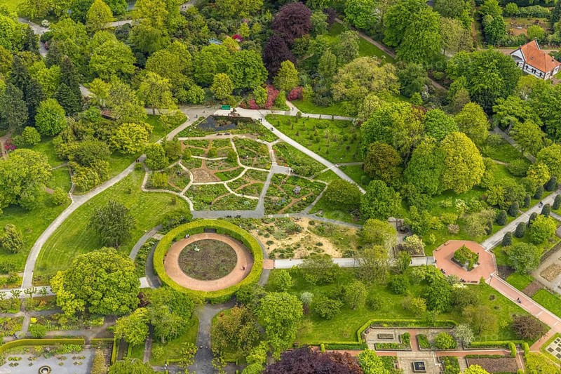 Aerial view, Grugapark, Botanical Garden of the University of Duisburg / Essen, Javelin in the circle, Essen-Rüttenscheid, Essen, Ruhr area, North Rhine-Westphalia, Germany, Botanical Garden, DE, Europe, garden, aerial view, aerial photography, aerial photography, overview, bird's-eye view, overview