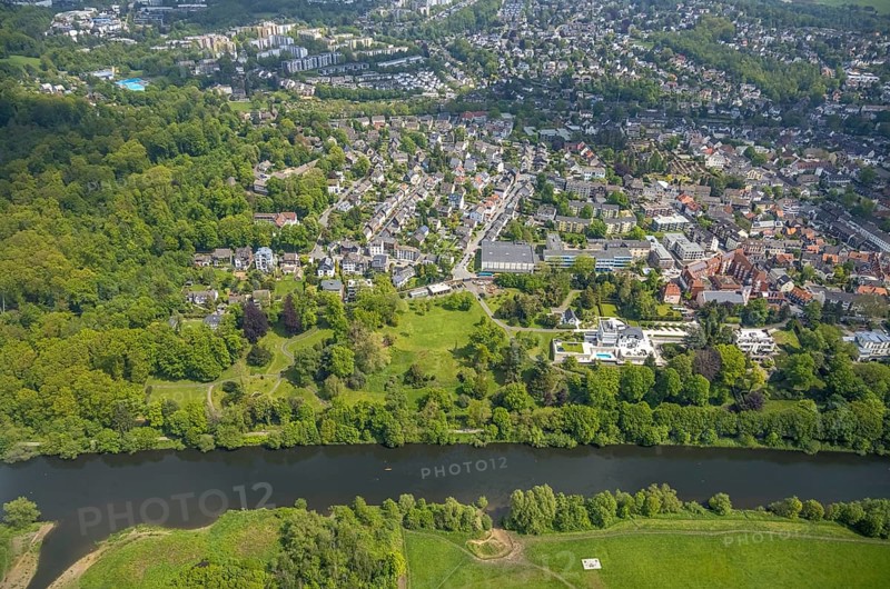 Aerial view, Villa Scheidt am Leinpfad, river Ruhr, Theodor-Heuss-Gymnasium, catholic parish church St. Peter, Kettwig, Essen, Ruhr area, North Rhine-Westphalia, Germany, place of worship, education, educational institution, DE, Europe, religious community, house of worship, grammar school, holy place, church, parish, denomination, educational institute, aerial view, aerial photography, aerial photography, park, religion, religious site, school, cloth factory, overview, villa, bird's-eye view, bird's-eye view, overview