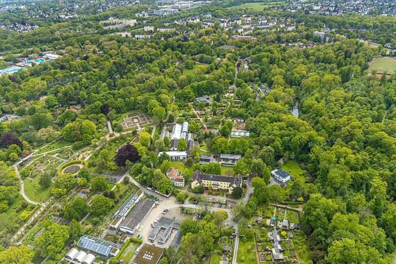Aerial view, Grugapark, Botanical Garden of the University of Duisburg / Essen, Horticultural Centre in Grugapark of the Chamber of Agriculture of North Rhine-Westphalia, Rose Garden, Essen-Rüttenscheid, Essen, Ruhr area, North Rhine-Westphalia, Germany, Botanical Garden, DE, Europe, garden, aerial view, aerial photography, aerial photography, overview, bird's-eye view, overview, Horticultural Training Centre Essen of the Chamber of Agriculture of North Rhine-Westphalia