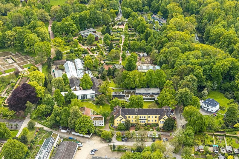 Aerial view, Grugapark, Botanical Garden of the University of Duisburg / Essen, Horticultural Centre in Grugapark of the Chamber of Agriculture of North Rhine-Westphalia, Rose Garden, Essen-Rüttenscheid, Essen, Ruhr area, North Rhine-Westphalia, Germany, Botanical Garden, DE, Europe, garden, aerial view, aerial photography, aerial photography, overview, bird's-eye view, overview, Horticultural Training Centre Essen of the Chamber of Agriculture of North Rhine-Westphalia