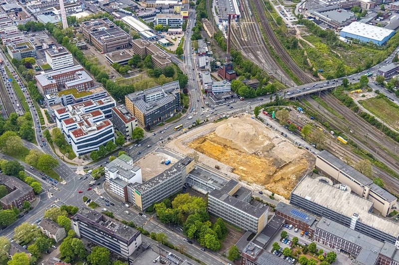 Aerial view, construction area for new literature quarter, demolition work former newspaper quarter, Südviertel, Essen, Ruhr area, North Rhine-Westphalia, Germany, expansion areas, construction work, construction, construction area, construction site, construction measure, construction project, construction site, Bert-Brecht-Straße, DE, Europe, Friedrichstraße, gastronomy, commercial buildings, hotel, capacity requirements, aerial view, aerial photography, aerial photography, new building, Sachsenstraße, overview, enlarged bird's-eye view, becoming and growing, residential complex, living and living, residential area, residential buildings, residential neighbourhood, housing shortage, birds-eyes view, new offices, new flats, new hotel, overview