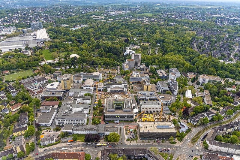 Aerial view, University Hospital Essen, construction site at the building institute group 1, canteen campus hospital, Essen-Holsterhausen, Essen, Ruhr area, North Rhine-Westphalia, Germany, construction work, construction area, construction site, building plots, construction project, construction site, DE, Europe, LLZ, Teaching and Learning Centre of the Medical Faculty of the University of Duisburg-Essen, aerial view, aerial photography, aerial photography, new building, overview, university hospital, bird's-eye view, bird's-eye view, overview