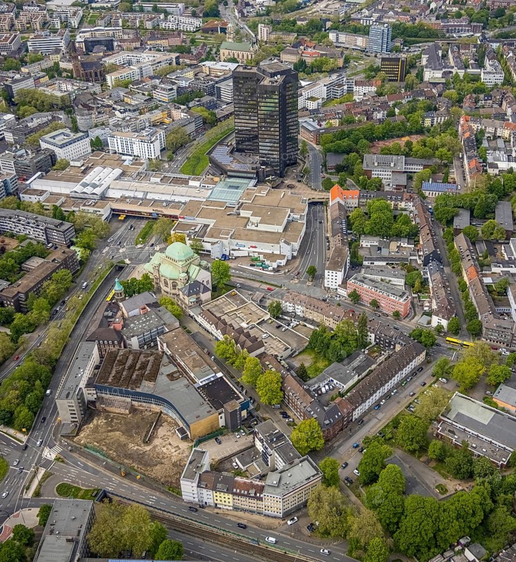 Aerial view, city hall and city hall gallery Essen, cultural centre old synagogue, city centre, Essen, Ruhr area, North Rhine-Westphalia, Germany, authority, city, DE, shopping centre, shopping markets, shopping mall, Europe, city centre, Judaism, aerial view, aerial photography, aerial photography, city hall, shopping, shopping centre, city centre, overview, bird's eye view, birds-eyes view, Jewish culture, overview