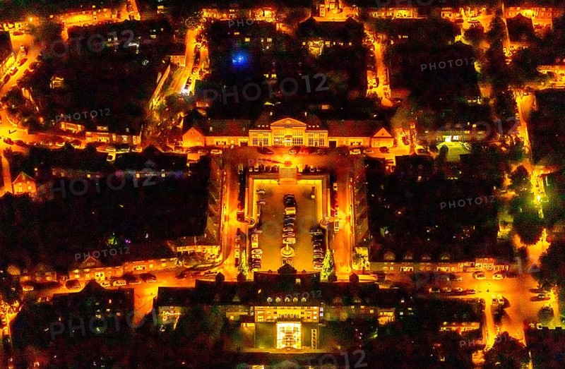 Aerial view, Kleiner Markt with Schatzgräberbrunnen, Mintrops Stadt Hotel Margarethenhöhe, Margarethenhöhe, Essen, Ruhr area, North Rhine-Westphalia, Germany, outdoor lighting, fountain, DE, twilight, Europe, gastronomy, hotel, hotel facilities, hotel industry, light pollution, aerial view, aerial photography, aerial photography, market, night aerial view, streetlights, street lamps, overview, bird's eye view, illuminated, illuminated houses, illuminated house, birds-eyes view, artificial light, night, nightflight, overview