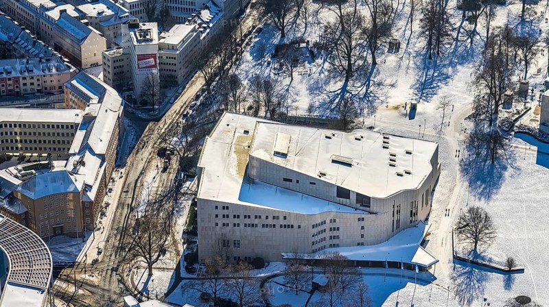 Aerial view, Aalto Musiktheater Essen, Hochtiefhaus, city centre, Essen, Ruhr area, North Rhine-Westphalia, Germany, DE, Europe, culture, art, aerial view, aerial photography, aerial photography, opera square, snow, overview, events, event location, event venue, event centre, bird's eye view, winter, birds-eyes view, cultural use, overview