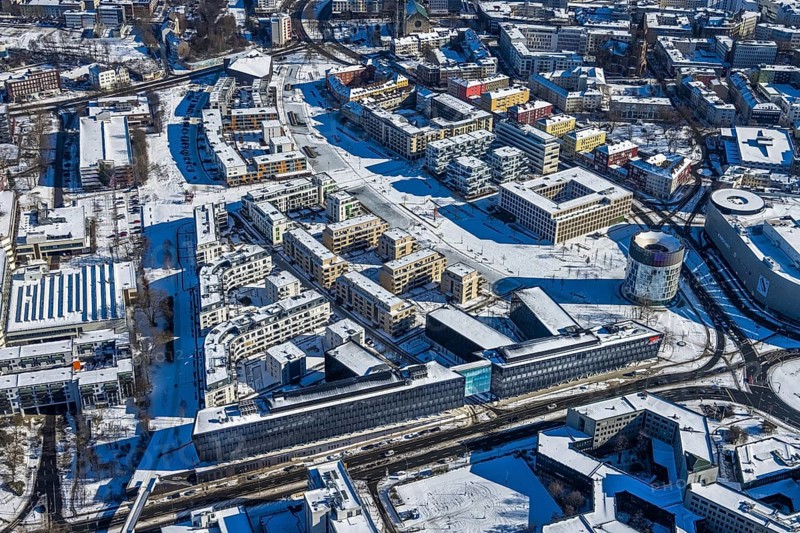 Aerial view, Funke Mediengruppe headquarters, Jakob-Funke-Platz 1, Berliner Platz, university quarter Grüne Mitte Essen, Rheinische Straße, Westviertel, Essen, Ruhr area, North Rhine-Westphalia, Germany, DE, development, Europe, Funke Mediengruppe, Grüne Mitte Essen, aerial view, aerial photography, aerial photography, media house, snow, tower WAZ/NRZ-LeserLaden Kiosk Essen, overview, bird's-eye view, winter, newspaper publisher, birds-eyes view, overview