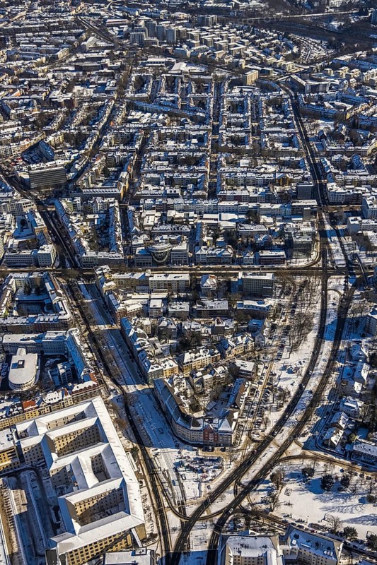 Aerial view, residential area Zweigertstraße, Martinstraße, Rüttenscheider Stern, Essen-Holsterhausen, Essen, Ruhr area, North Rhine-Westphalia, Germany, City, DE, Europe, property tax, real estate, aerial view, aerial photography, aerial photography, aerial view, snow, townscape, urban area, overview, bird's-eye view, winter, residential complex, living and life, residential area, residential buildings, residential neighbourhood, birds-eyes view, overview