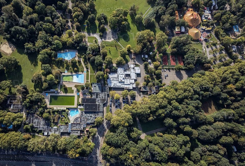 Aerial view, sports and health park with sauna, brine and wellness in Revierpark Nienhausen in the Feldmark district of Gelsenkirchen, Ruhr area, North Rhine-Westphalia, Germany, DE, Europe, leisure park, Gelsenkirchen, Gesundheitspark Nienhausen, aerial view, aerial photography, aerial photography, park, overview, bird's eye view, wellness, birds-eyes view, overview