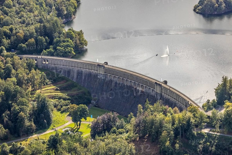 Aerial view, Ennepetalsperre with dam wall and boat with water fountain in the district Altenbreckerfeld in Breckerfeld, Ruhr area, North Rhine-Westphalia, Germany, Breckerfeld, DE, Europe, aerial view, aerial photography, aerial photography, dam, overview, bird's-eye view, overview