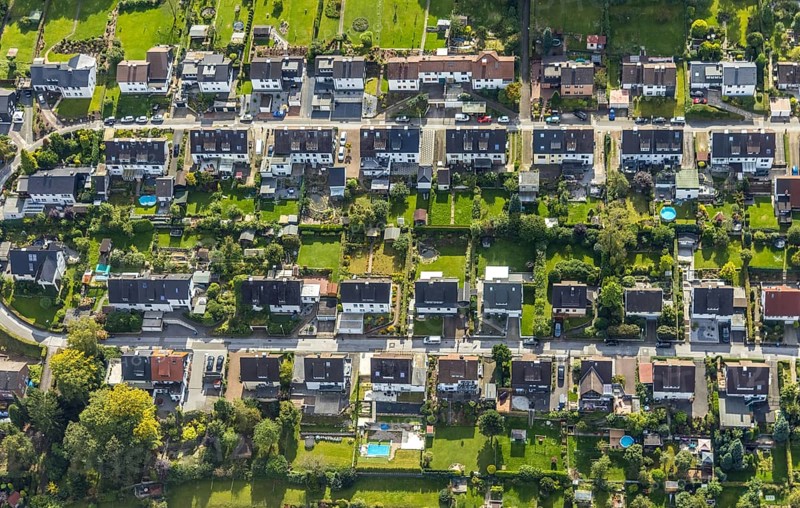 Aerial view, residential area Wilhelmshöhe Leibnizstraße in the district Altenvoerde in Ennepetal, Ruhr area, North Rhine-Westphalia, Germany, DE, Ennepetal, Europe, property tax, real estate, aerial view, aerial photography, aerial photography, overview, bird's-eye view, residential complex, living and living, residential area, residential buildings, residential quality, residential neighbourhood, housing estate, birds-eyes view, overview