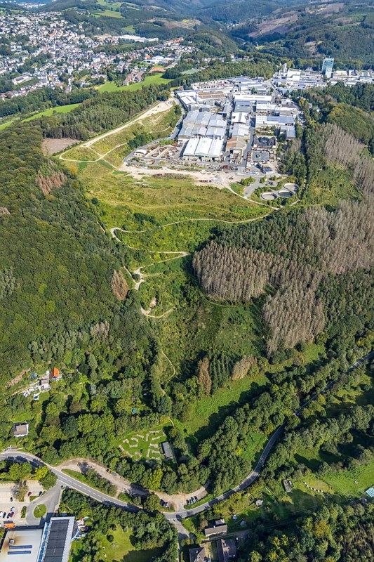 Aerial view, commercial area Jacobstraße with Siegfried Jacob Metallwerke and landfill in the district Voerde in Ennepetal, Ruhr area, North Rhine-Westphalia, Germany, tree mortality, bark beetle damage, bark beetle plague, DE, landfill, Ennepetal, Europe, spruce mortality, commercial enterprises, commercial area, commercial park, commercial site, commercial use, industrial area, industrial site, clear-cutting, aerial view, aerial photography, aerial photography, overview, bird's-eye view, forest, forest area, forest damage, forest damage, forest dieback, birds-eyes view, overview