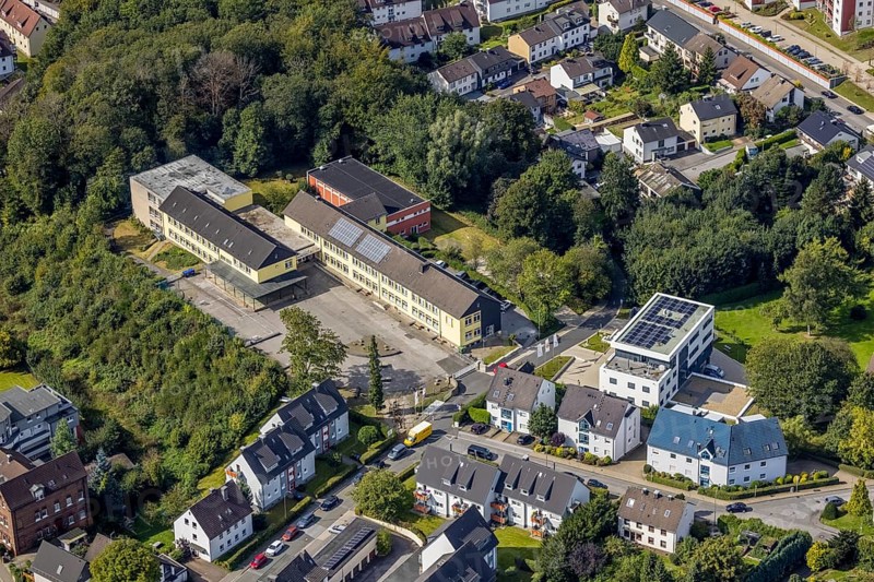 Aerial view, secondary school Ennepetal and new building An der Voerde in the district Voerde in Ennepetal, Ruhr area, North Rhine-Westphalia, Germany, education, educational institution, DE, Ennepetal, Europe, educational institute, aerial view, aerial photography, aerial photography, new building, school, overview, bird's-eye view, overview