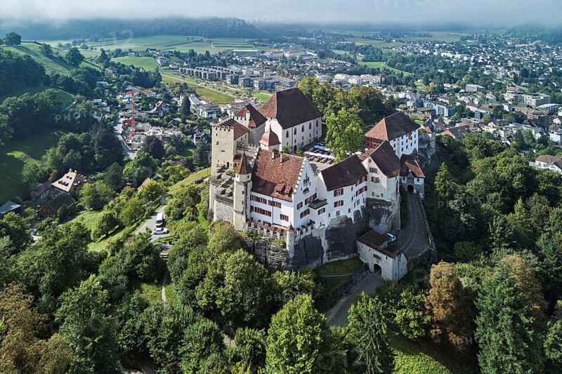 Castle of the Habsburgs, Kyburgers on an almost circular Molasse hill, Lenzburg, Canton Aargau, Switzerland