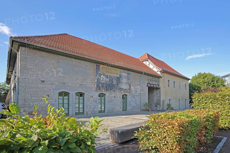 Castle built 16th century with banner for the celebration and anniversary of the bell, city administration, monument, city history, castle, Apolda, Thuringia, Germany