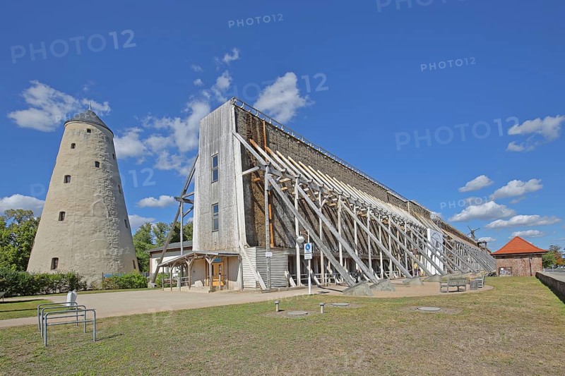 Conical brine tower built in 1776 and graduation tower, wedge-shaped, tower, spa gardens, brine park, Bad Salzelmen, Schönebeck, Saxony-Anhalt, Germany