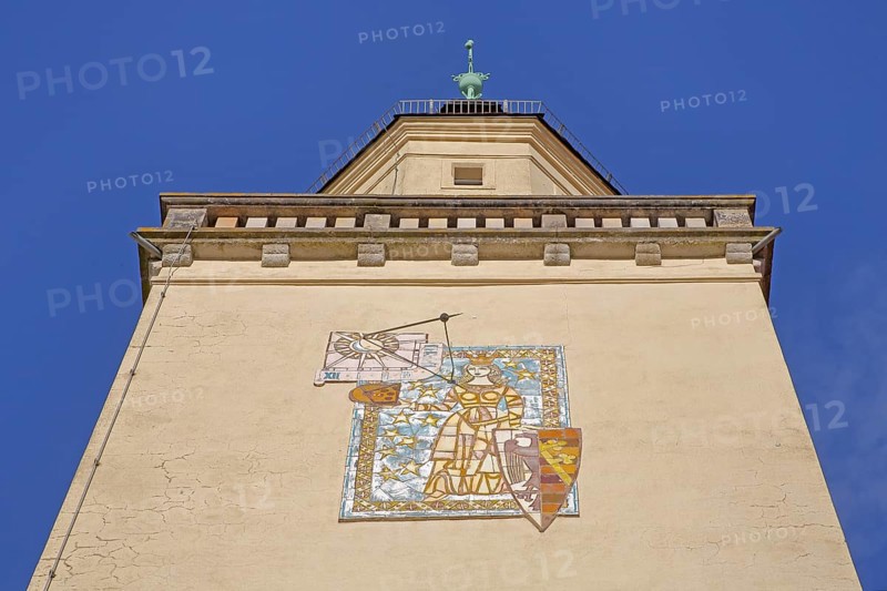 Tower with town coat of arms and sundial, wall mosaic, figure with shield and crown, view upwards, detail, town hall, Coswig, Fläming, Saxony-Anhalt, Germany
