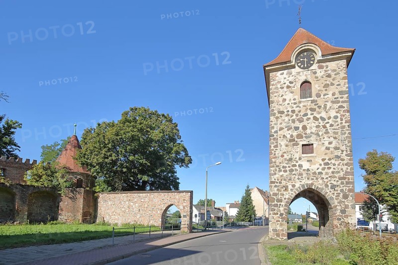 Historic Dornburg gate and town wall, town fortifications, town tower, town gate, Breitestraßetor, Zerbst, Fläming, Saxony-Anhalt, Germany