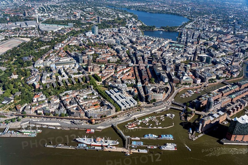 Europe, Germany, Hamburg, Alster, city, city view, cityscape, aerial view, from, above, water, river, city centre, church tower, sunny, town hall, St. Petri, St. Jacobi, St. Nicolai, Katharinen Kirche, St. Michaelis, Wallring, Elbphilharmonie, upwind aerial photographs, city, development, urban planning, metropolis, construction, aerial view, aerial photograph, aerial view city centre from the Landungsbrücken to the Alster