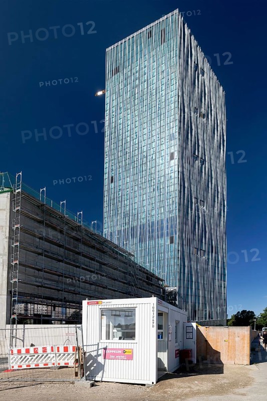 Estrel Tower, under construction, Sonnenallee, Berlin, Neukölln, Germany, 11.09.2025 < english> Estrel Tower, under construction, September 11, 2025