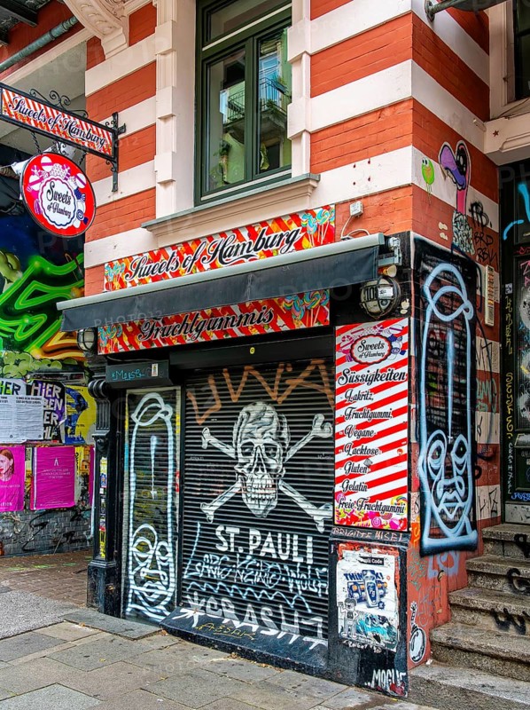 Graffiti on architecture in the Schanzenviertel Altona, Hamburg, Germany