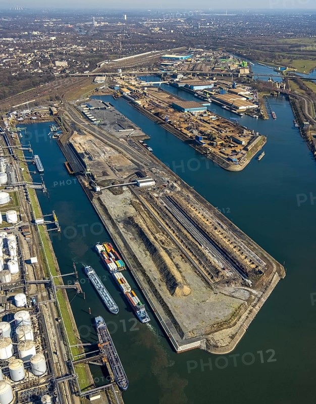 Aerial view, Duisburg harbour, coal island, Duisport, Rhine-Herne Canal, Ruhr, Ruhrort, Duisburg, Ruhr area, North Rhine-Westphalia, Germany, DE, Europe, birds-eyes view, aerial view, aerial photography, aerial photography, overview, bird's eye view