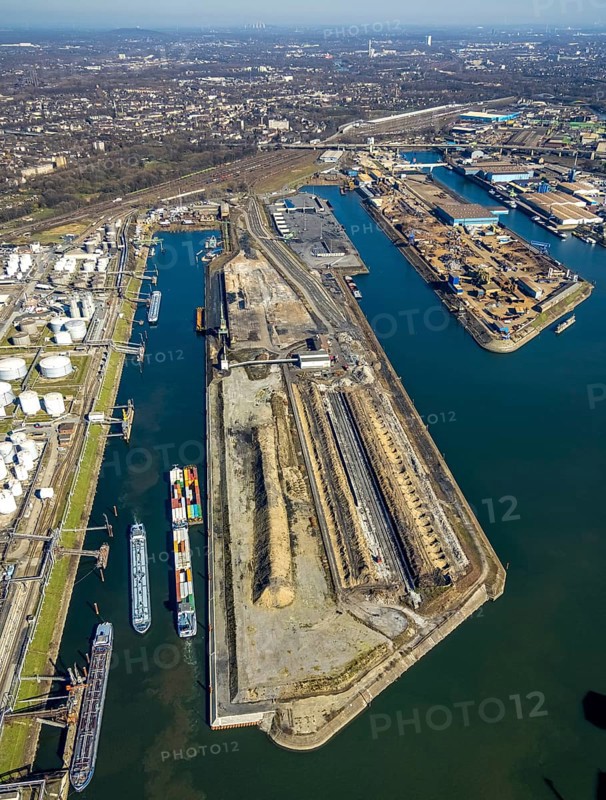 Aerial view, Duisburg harbour, coal island, Duisport, Rhine-Herne Canal, Ruhr, Ruhrort, Duisburg, Ruhr area, North Rhine-Westphalia, Germany, DE, Europe, birds-eyes view, aerial view, aerial photography, aerial photography, overview, bird's eye view