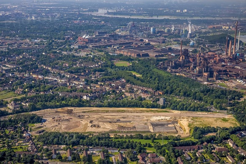 Aerial view, brownfield revitalisation commercial area Friedrich-Park, planned thoroughfare, DITIB Merkez Mosque, Marxloh, Duisburg, Ruhr area, North Rhine-Westphalia, Germany, place of worship, construction work, construction area, building site, building plots, construction project, DE, Europe, commercial enterprises, commercial area, commercial area, commercial park, commercial site, commercial use, religious community, place of worship, holy place, industrial area, industrial site, church, parish, denomination, aerial view, aerial photography, aerial photography, religion, religious site, overview, bird's-eye view, birds-eyes view, overview