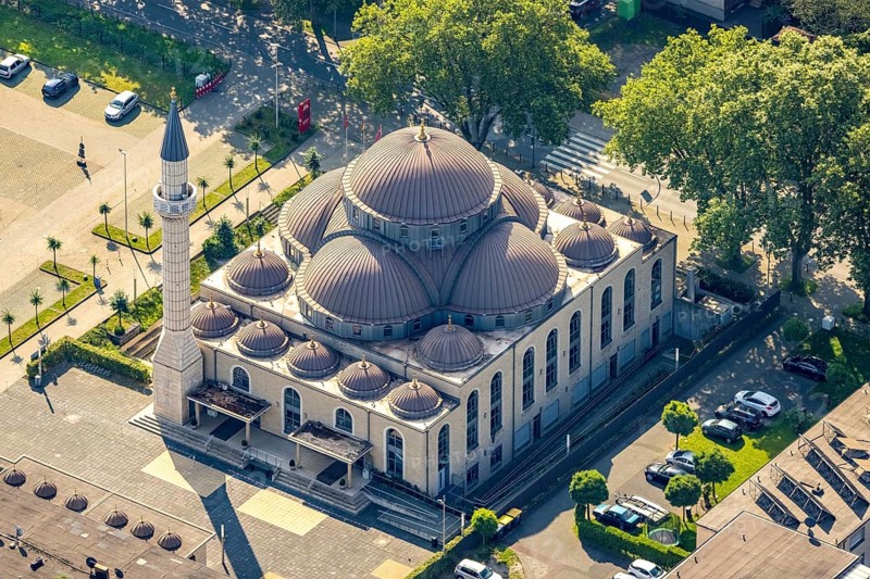 Aerial view, DITIB Merkez Mosque, Marxloh, Duisburg, Ruhr area, North Rhine-Westphalia, Germany, place of worship, DE, Europe, religious community, place of worship, holy place, church, parish, denomination, aerial view, aerial photography, aerial photography, religion, religious site, overview, bird's-eye view, overview