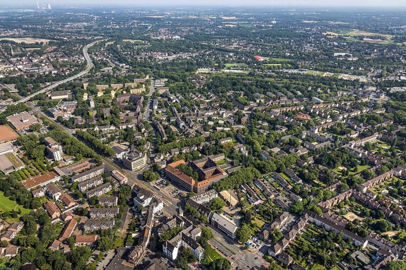 Aerial photograph, Duisburg-Hamborn Local Court and Prison, Obermarxloh, Duisburg, Ruhr area, North Rhine-Westphalia, Germany, local court, authority, DE, Europe, court, prison, correctional facility, aerial photograph, aerial photography, aerial photography, town hall, city administration, overview, bird's-eye view, birds-eyes view, overview