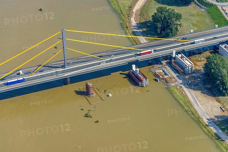 Aerial view, construction site at the A40 Rhine bridge Neuenkamp, river Rhine, Alt-Homberg, Duisburg, Ruhr area, North Rhine-Westphalia, Germany, DE, Europe, aerial view, aerial photography, aerial photography, overview, bird's-eye view, overview