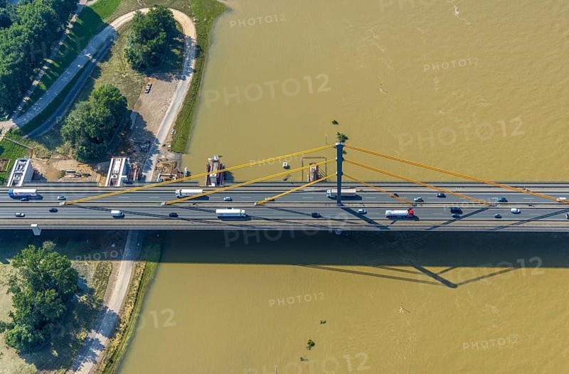 Aerial view, construction site at the A40 Rhine bridge Neuenkamp, river Rhine, Alt-Homberg, Duisburg, Ruhr area, North Rhine-Westphalia, Germany, DE, Europe, aerial view, aerial photography, aerial photography, overview, bird's-eye view, overview