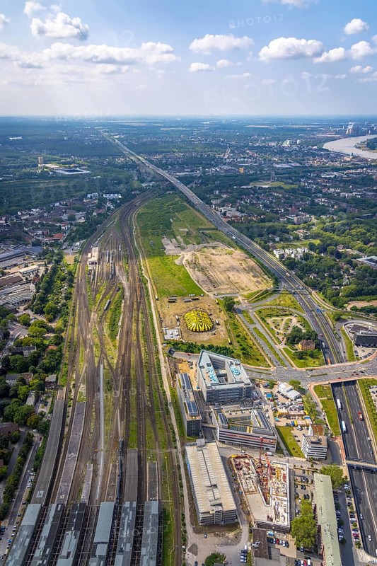 Aerial view, area old goods station, Duisburger Freiheit, design name Duisburger Dünen, construction site Dellviertel, at Duisburg main station, Duisburg, Ruhr area, North Rhine-Westphalia, Germany, railway tracks, construction work, construction area, building site, building plots, construction project, construction site, DE, Europe, junction station, aerial view, aerial photography, aerial photography, overview, bird's eye view, birds-eyes view, overview