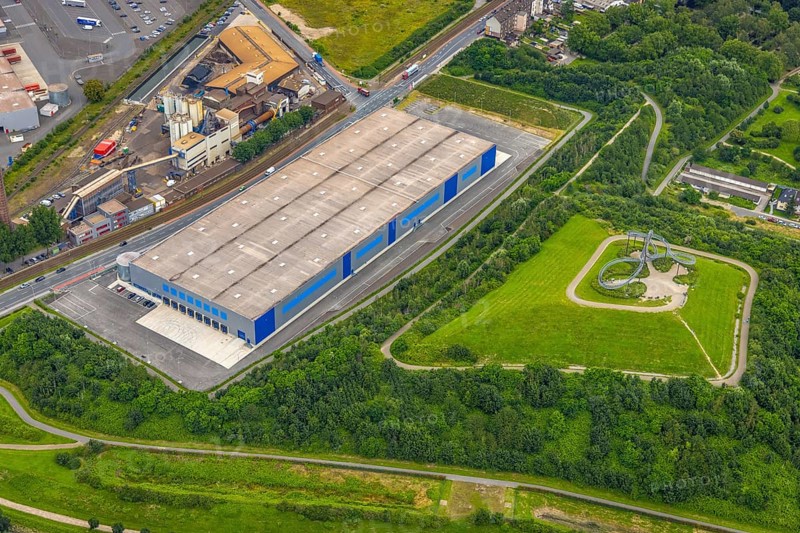 Aerial view, Tiger & Turtle - Magic Mountain and new logistics hall, Wanheim-Angerhausen, Duisburg, Ruhr area, North Rhine-Westphalia, Germany, Angerpark, DE, Europe, Heinrich-Hildebrand-Höhe, artwork, landmark, aerial view, aerial photography, aerial photography, sight, spiral sculpture, overview, bird's-eye view, overview