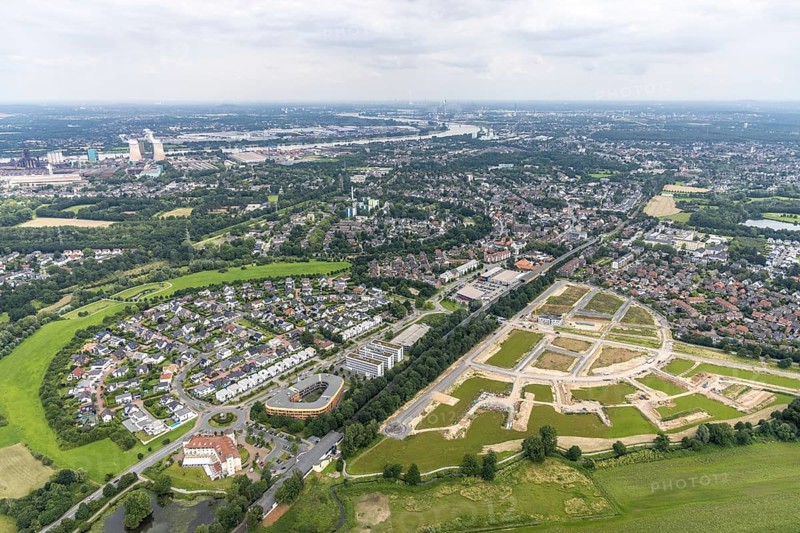 Aerial view, new development area Am Alten Angerbach, new housing estate Angerbogen, Düsseldorfer Landstraße, Huckingen, Duisburg, Ruhr area, North Rhine-Westphalia, Germany, construction work, construction area, building site, building plots, construction project, construction site, DE, Europe, aerial view, aerial photography, aerial photography, new building, overview, bird's-eye view, bird's-eye view, overview