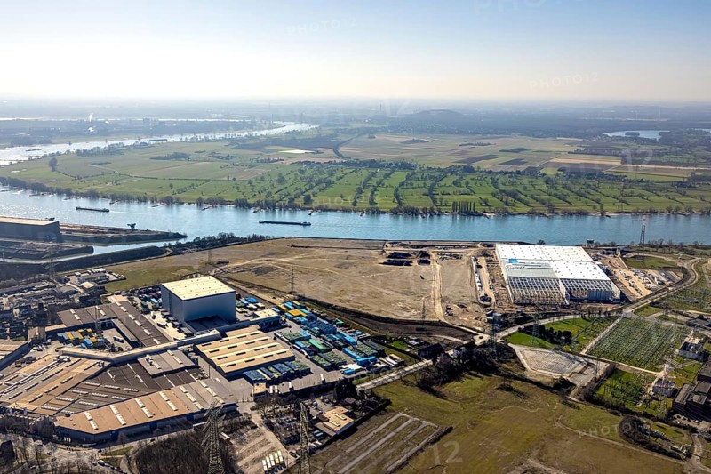 Aerial view, Logport 6, Duisport, near coal-fired power station Steak Walsum, Rhine, Alt-Walsum, Duisburg, Ruhr area, North Rhine-Westphalia, Germany, DE, Europe, birds-eyes view, aerial photograph, aerial photography, aerial photography, overview, bird's eye view