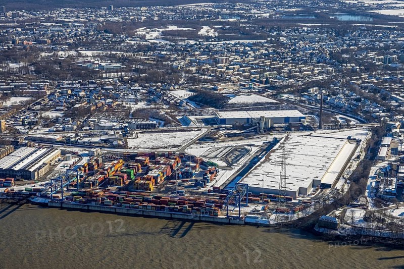 Aerial view, Logport II, warehouse and cargo handling, river Rhine, Tiger & Turtle - Magic Mountain artwork, Hüttenheim, Duisburg, Ruhr area, North Rhine-Westphalia, Germany, DE, Europe, aerial view, aerial photography, aerial photography, snow, overview, bird's eye view, winter, birds-eyes view, cleared roads, overview